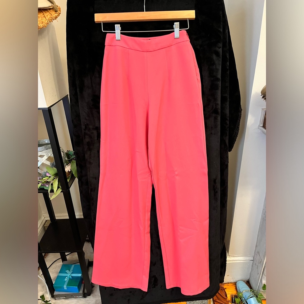 NWT PrettyLittleThing hot pink trousers